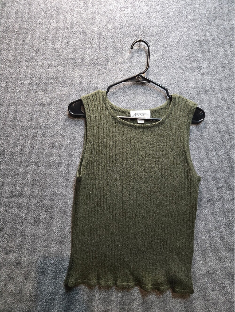 Ardene Olive Green Ribbed Sleeveless Knit Top Size Medium